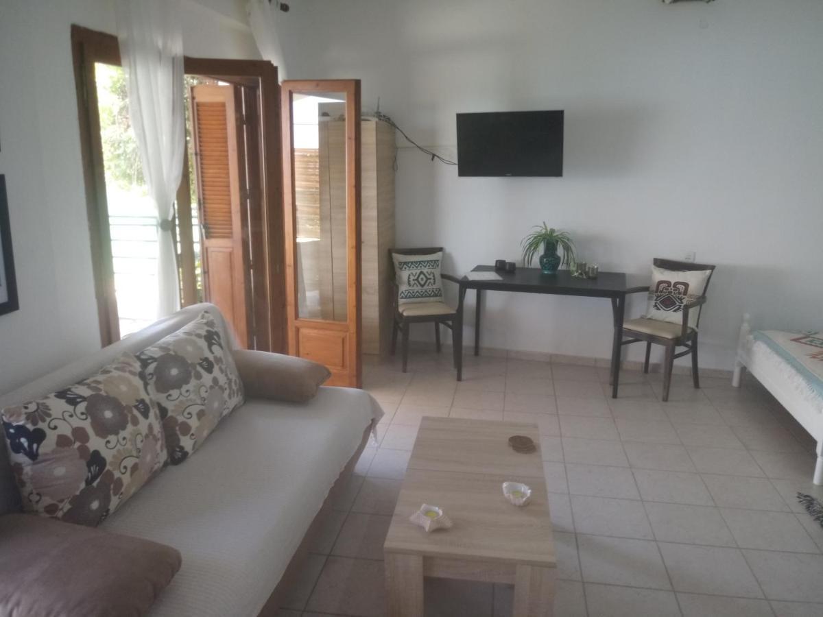 Kamari Guesthouse Keramídhion 外观 照片