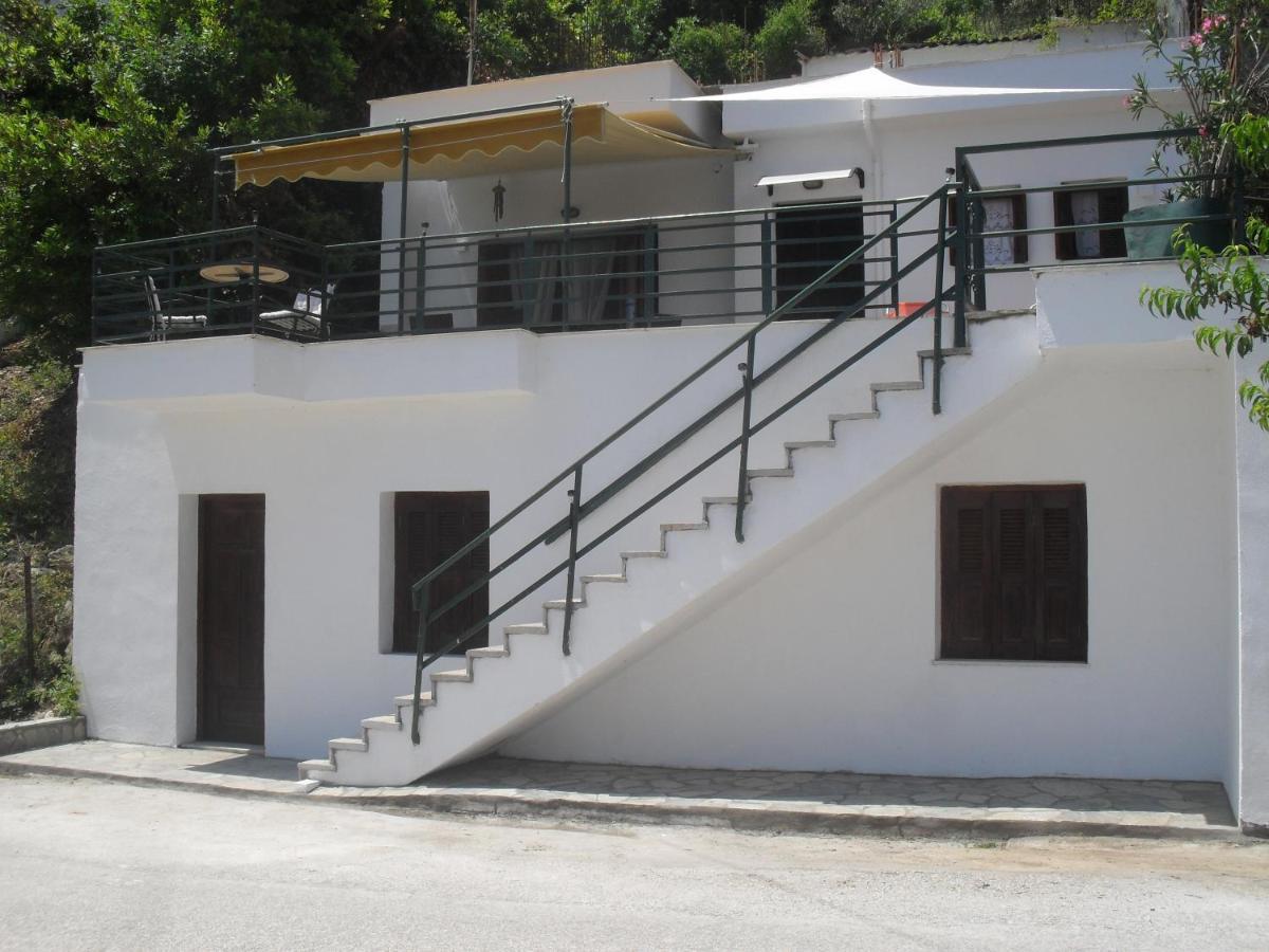 Kamari Guesthouse Keramídhion 外观 照片